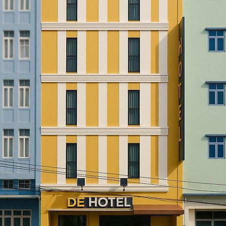 De Hotel Phnom Penh Esterno foto