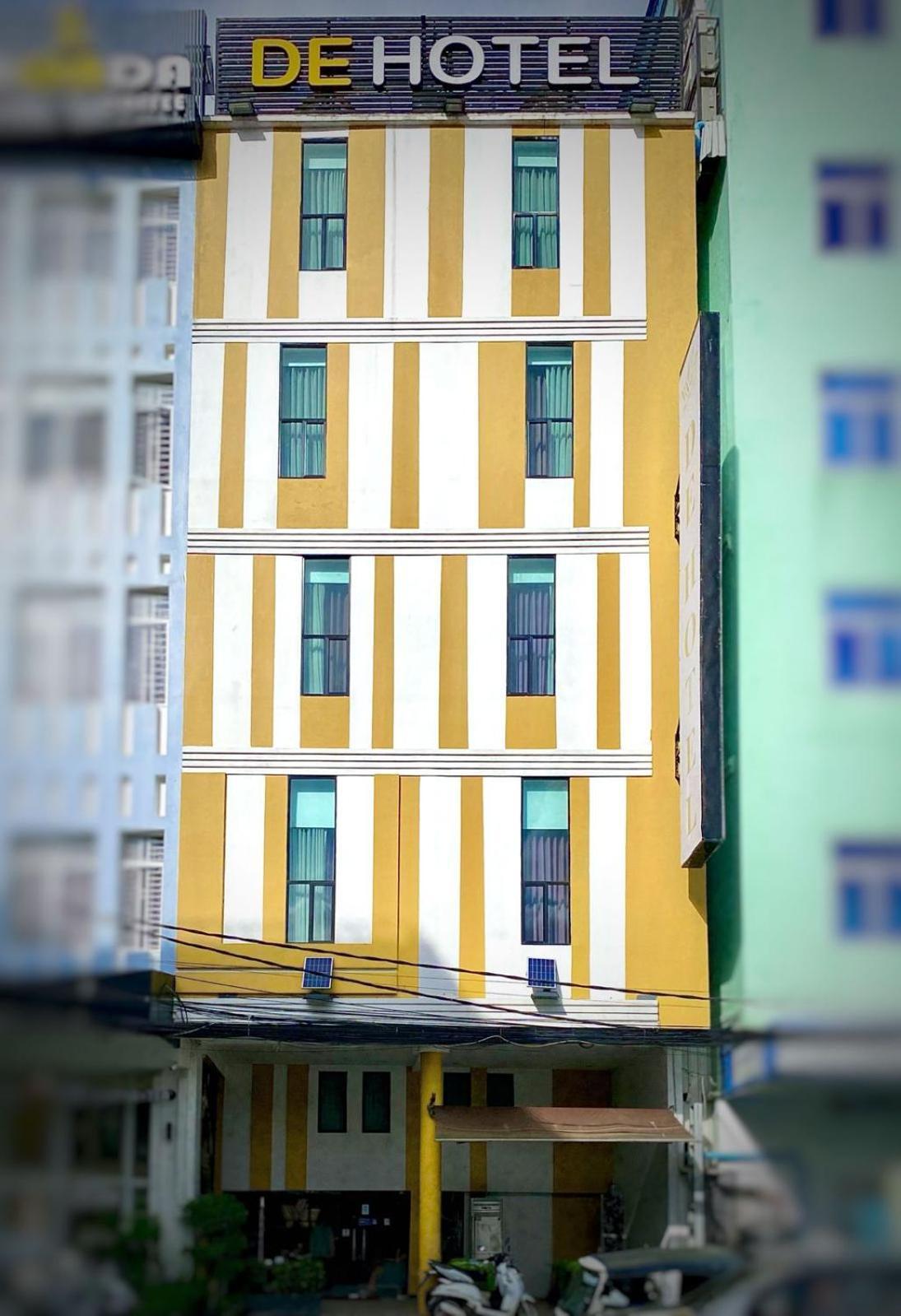 De Hotel Phnom Penh Esterno foto