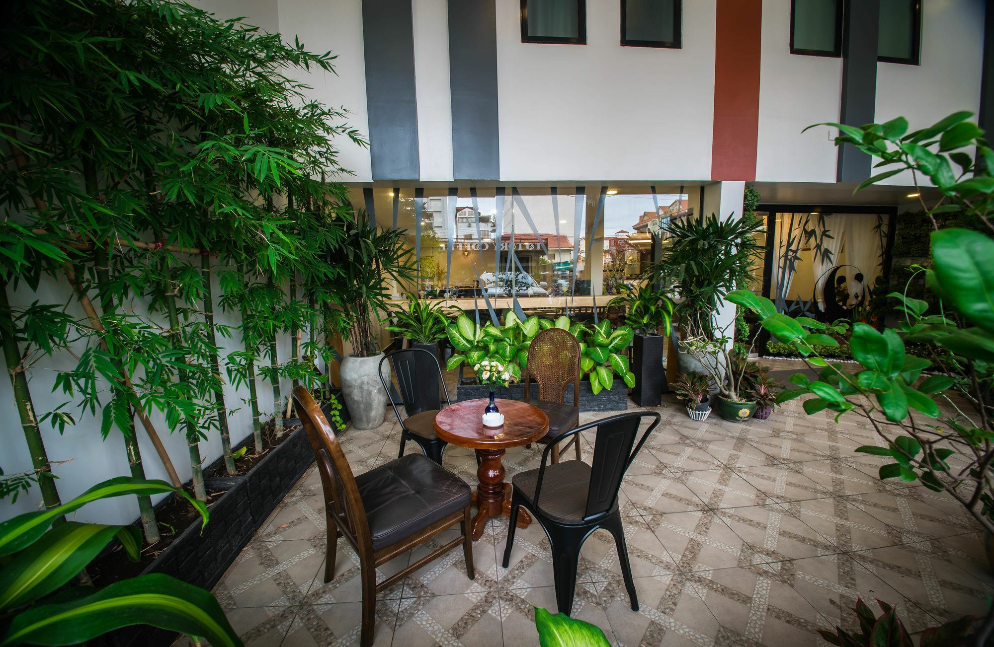 De Hotel Phnom Penh Esterno foto
